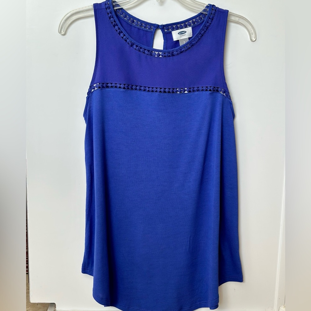 Old Navy casual tank. NWT!!